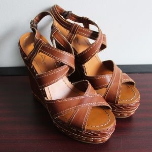 Brown Wedges